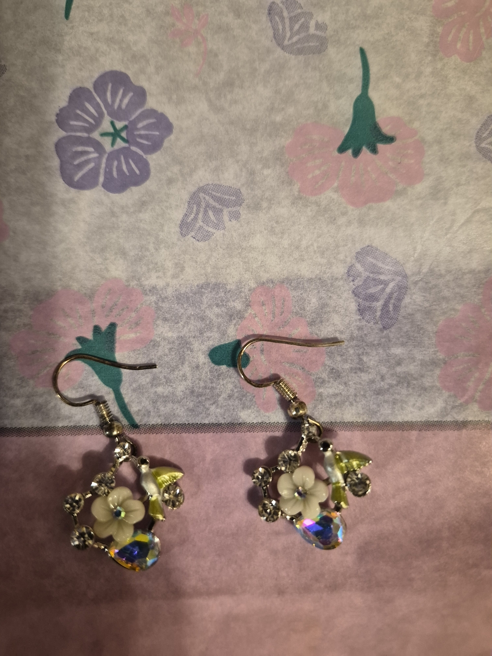 Betsey Johnson White Floral Crystal Dangle Earrings with Iridescent Drops